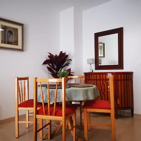 Апартаменты A La Vera De Martina *